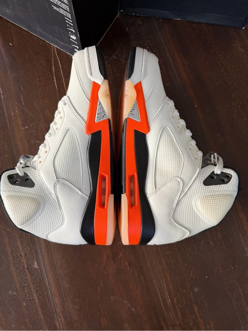 DeadStock Nike Air Jordan Retro 5 ‘Shattered BackBoard’ Basketball Sneakers - 9M